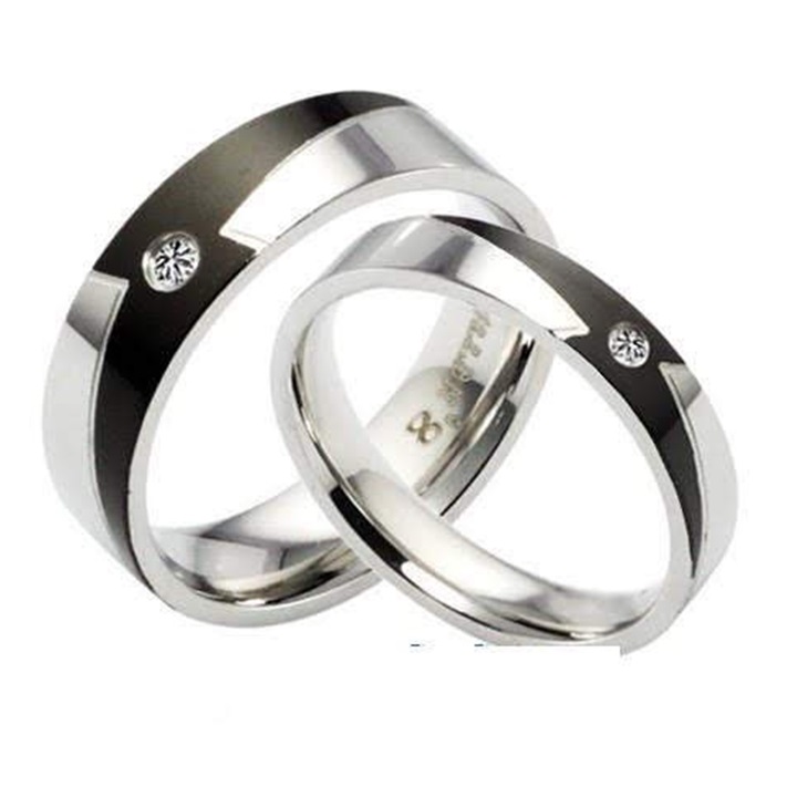Nhẫn đôi inox titan khắc tên NC09