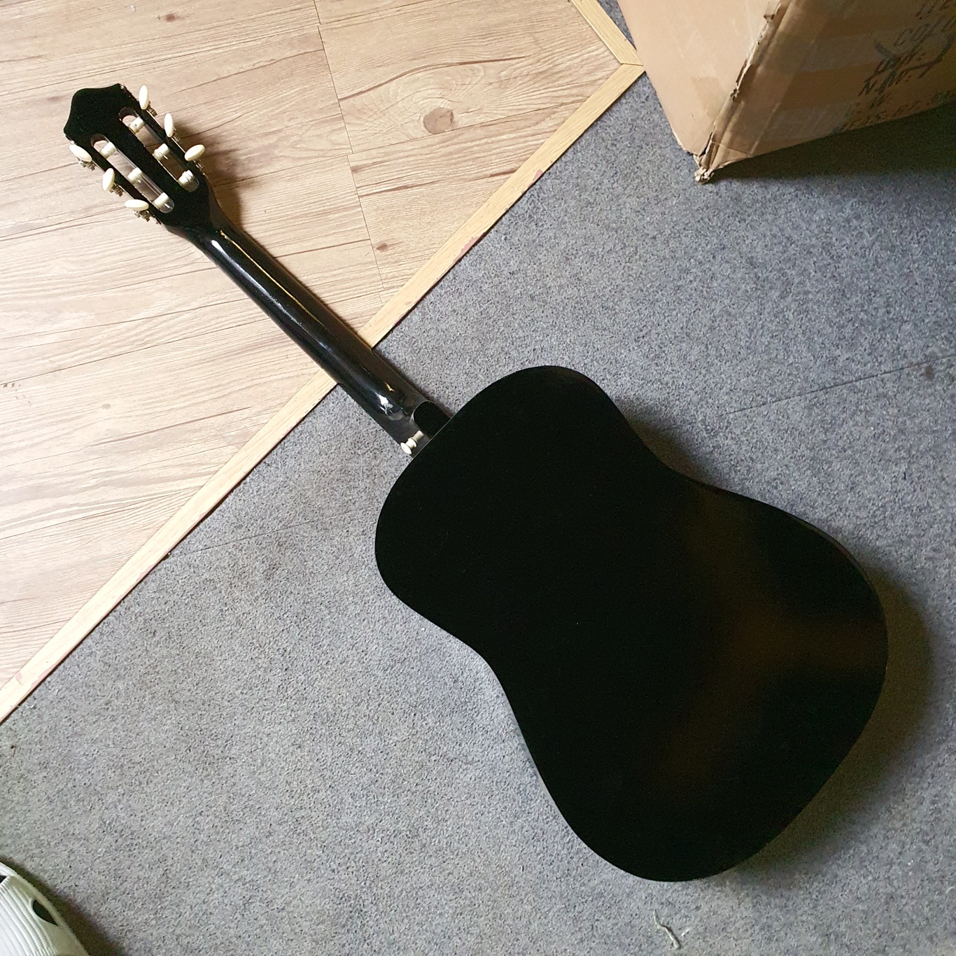 Đàn Guitar Classic VG-Tr83CL - Tặng Full Phụ Kiện
