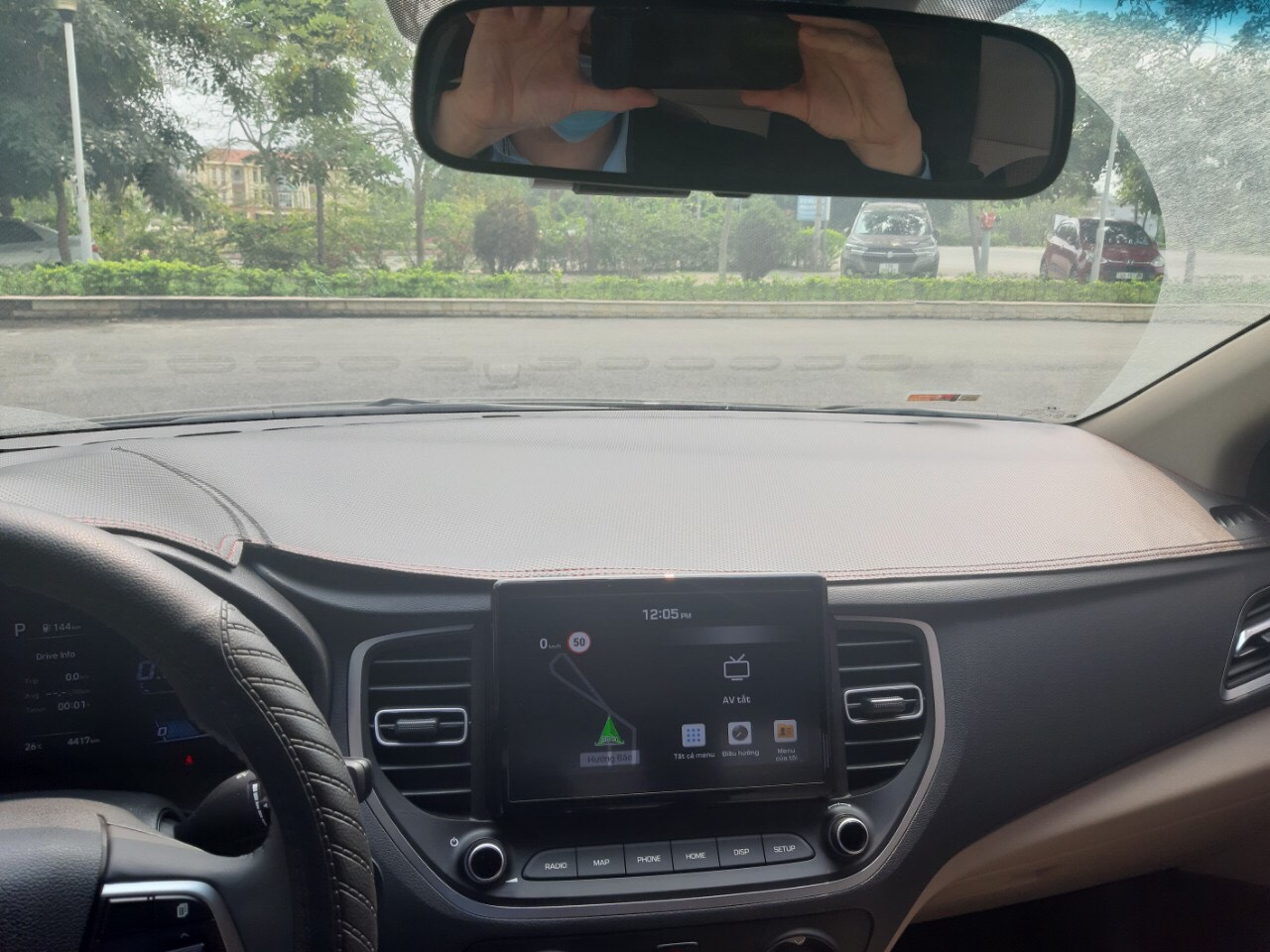 Thảm taplo da vân carbon cao cấp Accent 2021 - 2023