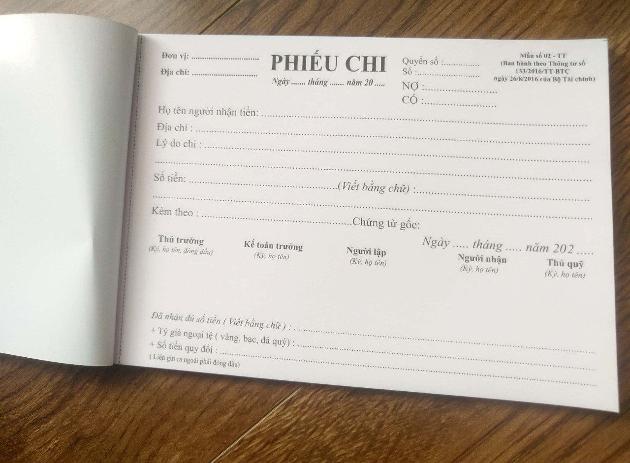 Phiếu Thu / Chi A5 2 liên loại  60 tờ giấy cacbon sịn sò(khuyến mãi khi mua  com bo 10 quyển tặng 1 quyển)