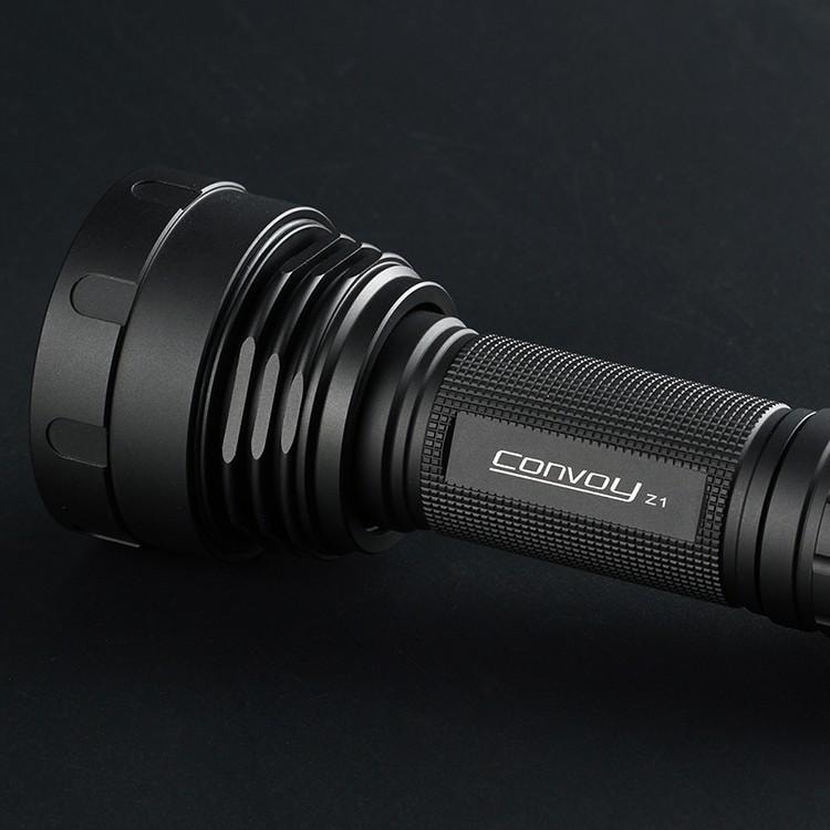 Nhập RS0822 giảm 30k cho đơn 99kConvoy Z1 ZOOM XA GẦN