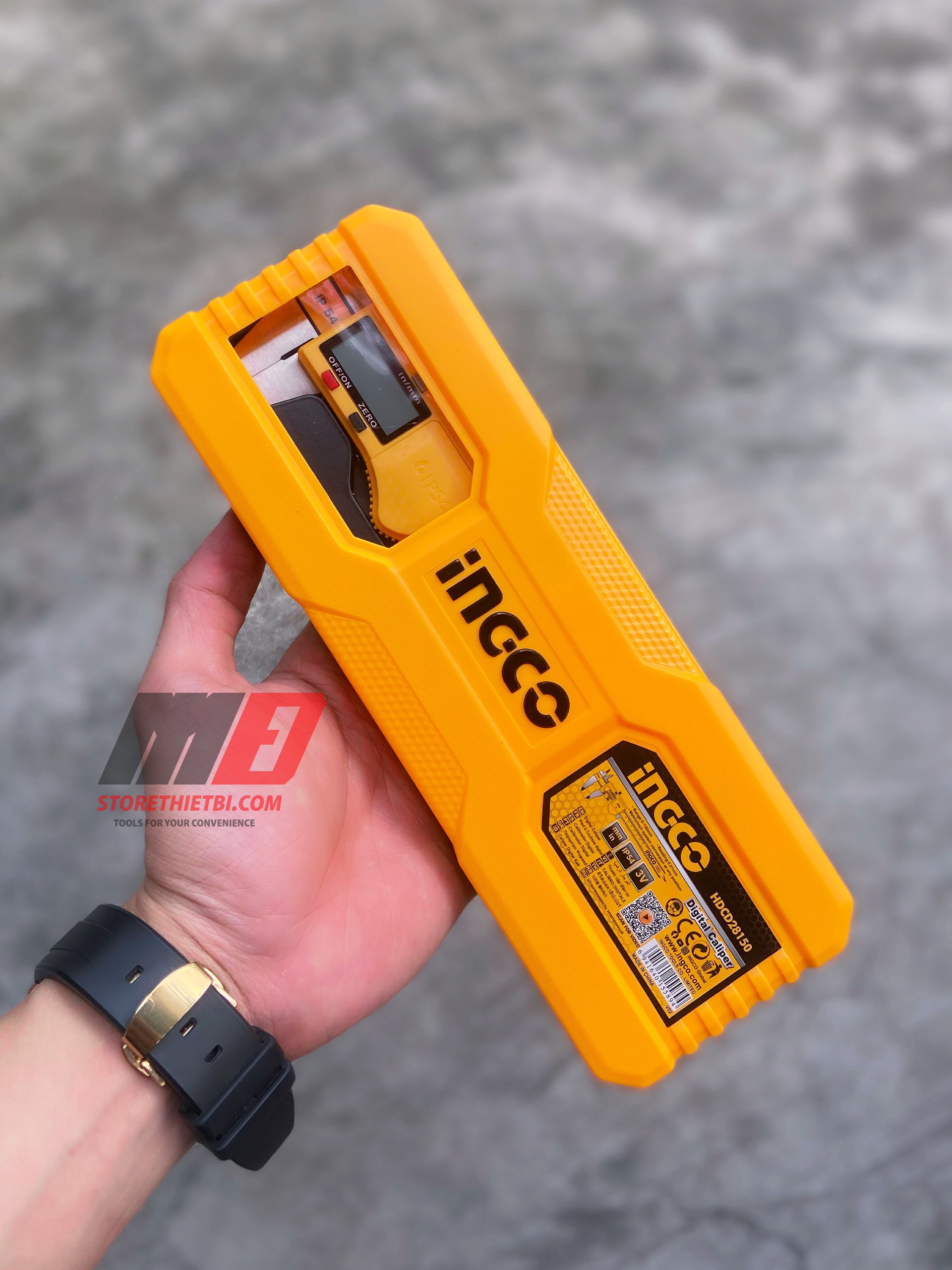 Thước cặp điện tử 0-150mm Ingco chuẩn IP54 HDCD28150