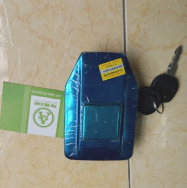 Nắp Vuông bình xăng xe ba bánh ( xe Lôi )