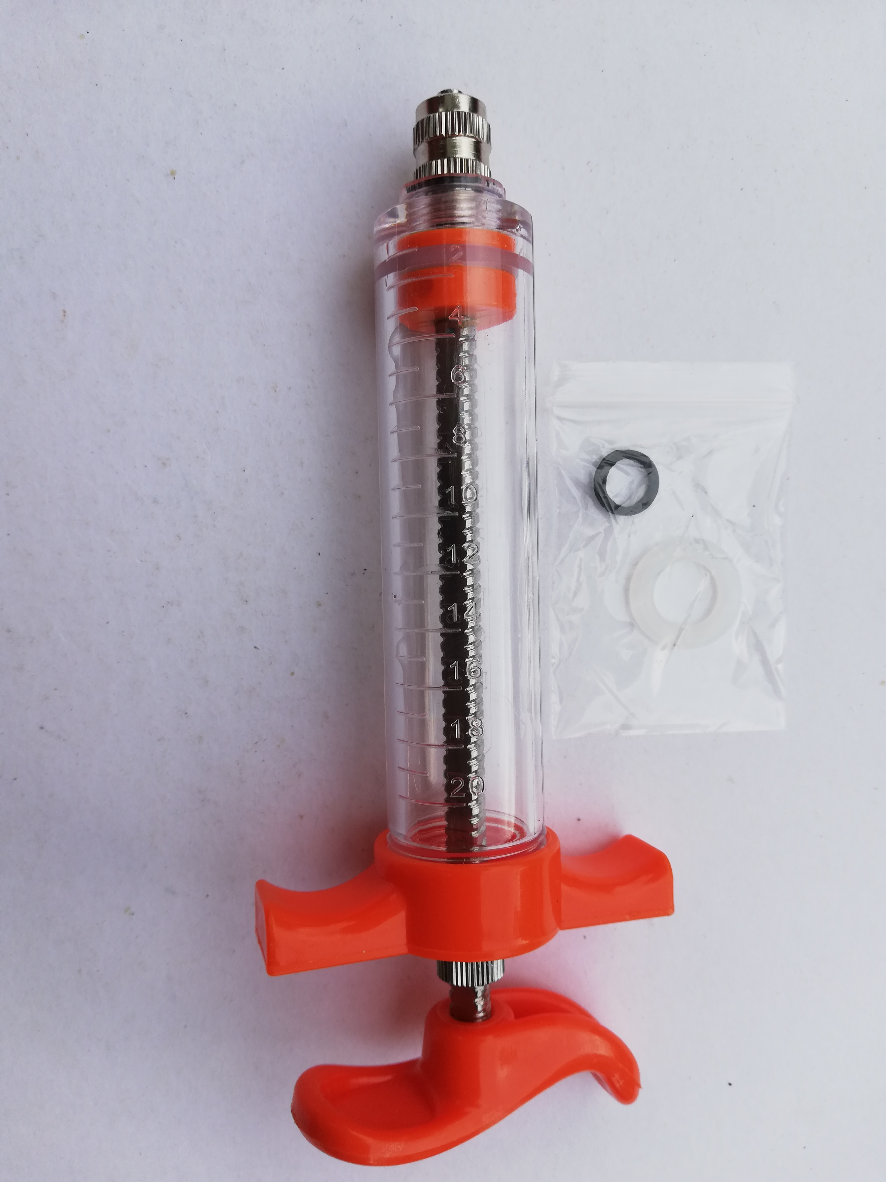 Một Bơm Tiêm MeKa 20ml