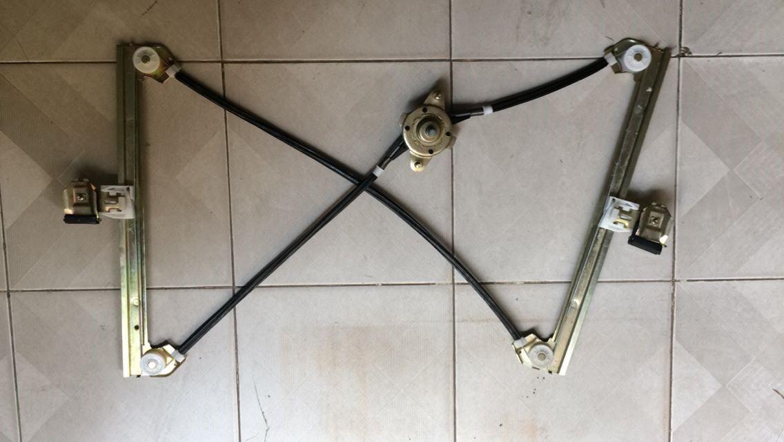 Compa lên xuống kính trước Vinaxuki 5 ta