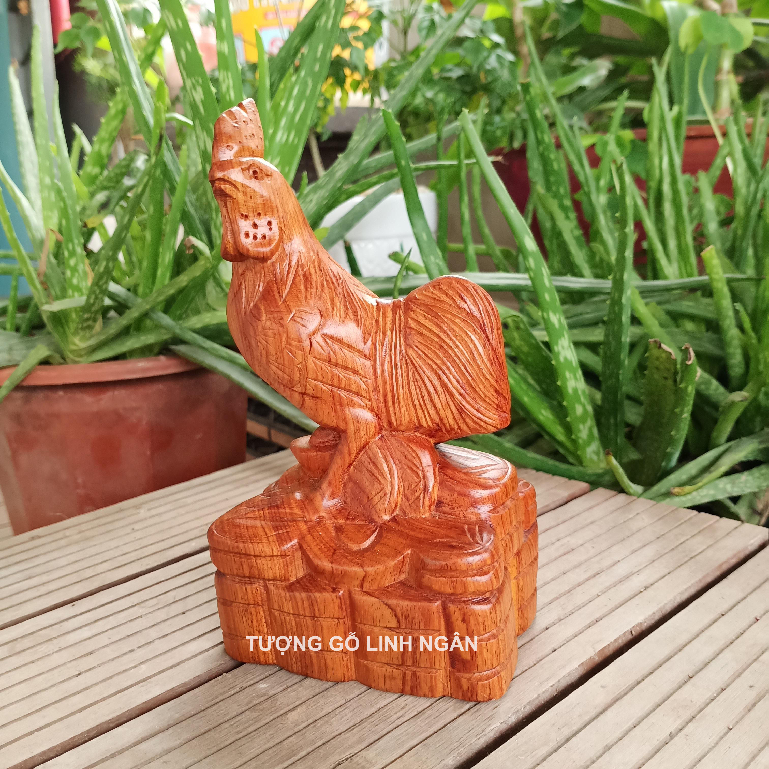 Tượng Gà gỗ hương (Cao 15 cm, ngang 8 cm, sâu 6 cm)