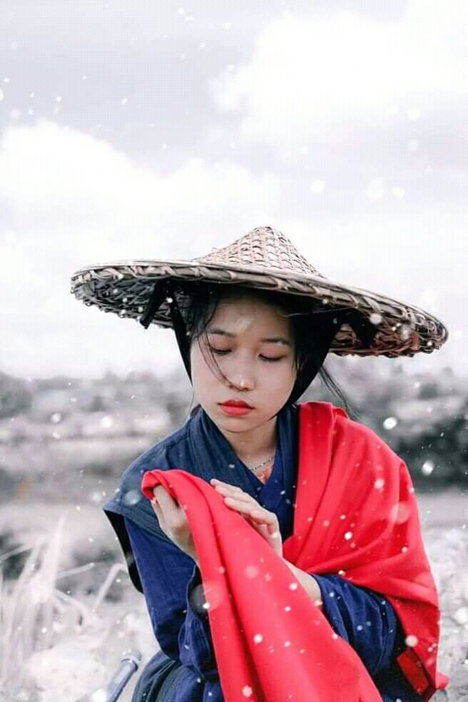 Nón lá cổ trang