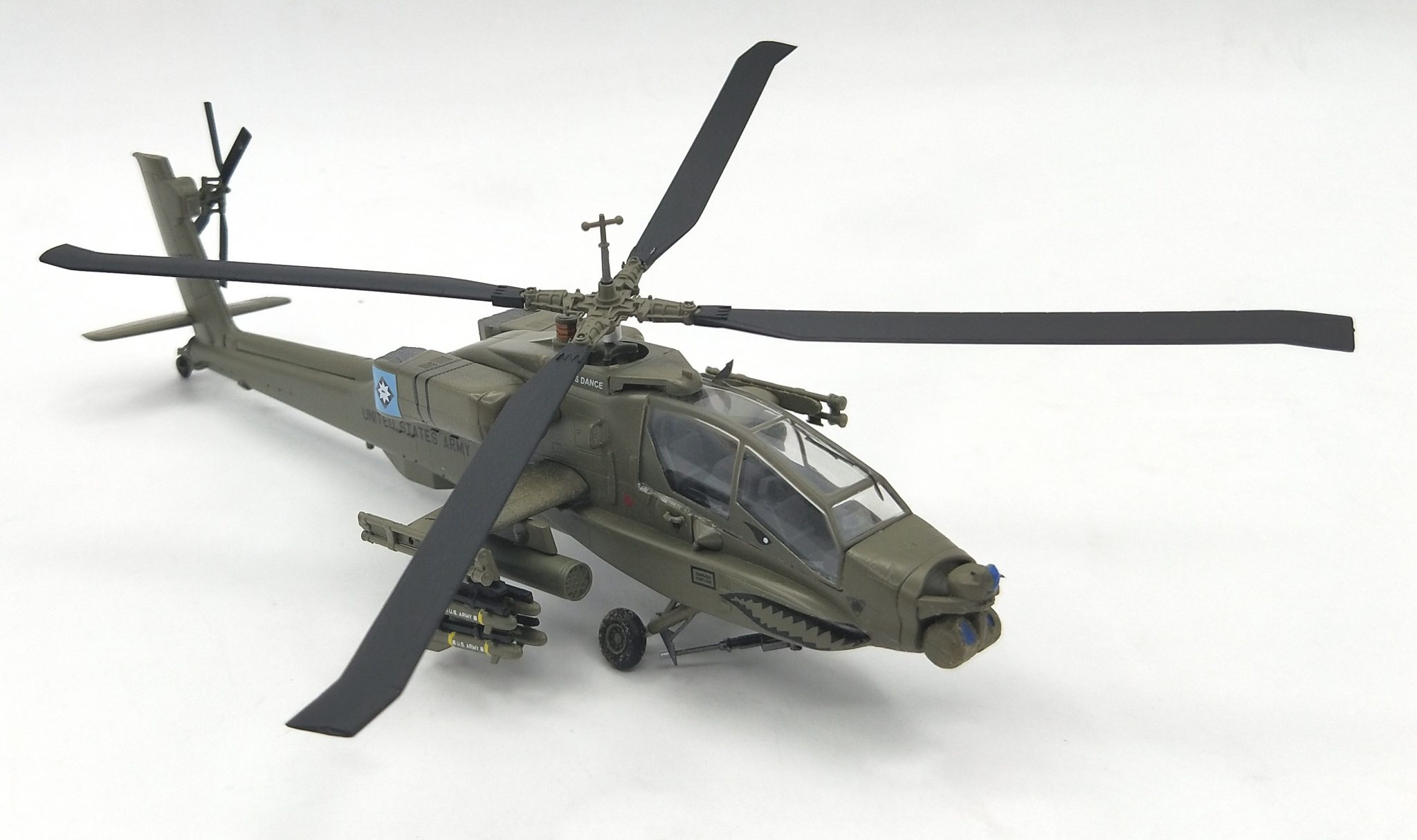 Mô hình máy bay AH-64 Apache