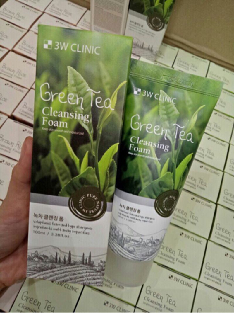 Sữa rửa mặt Trà xanh 3W Clinic 100ml