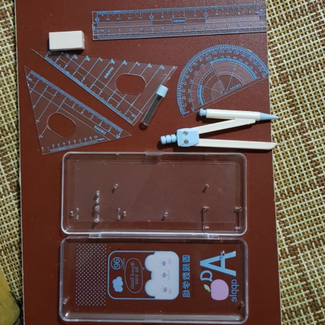 1 Bộ thước kẻ, compa, eke, đo độ (thước bộ học sinh)