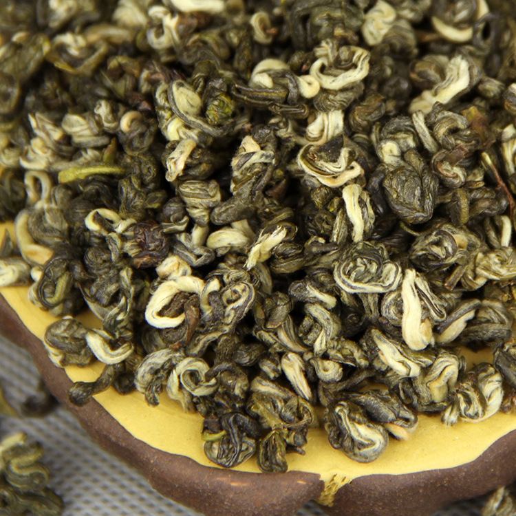 Trà Bích Loa Xuân Vân Nam 1 Búp 1 lá (Hộp 80 Gram)