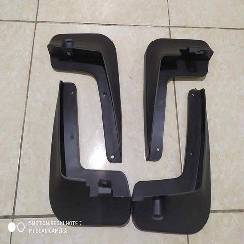 Chan bun xpander 2019 2020 chắn bùn bánh xe