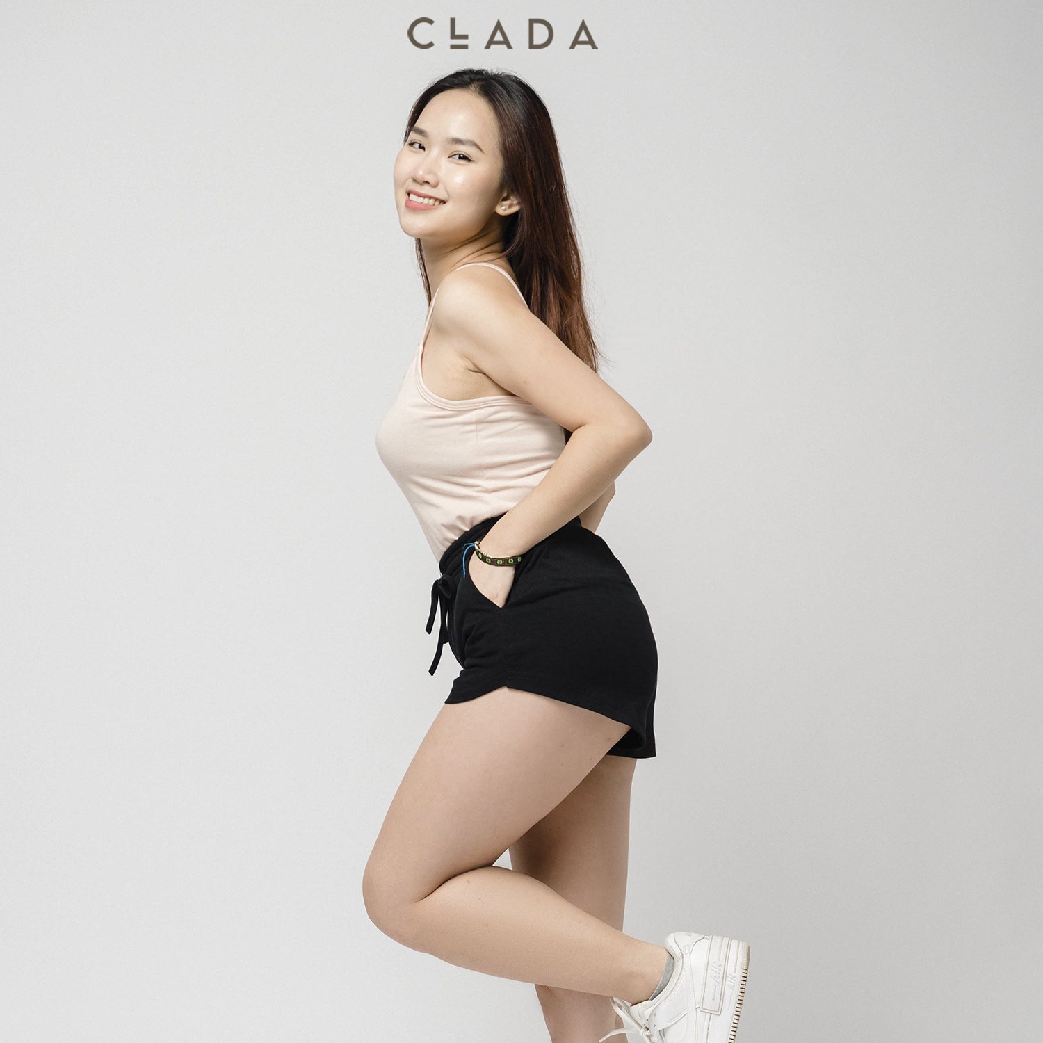 Quần short nữ lưng cao thương hiệu CLADA - Đen