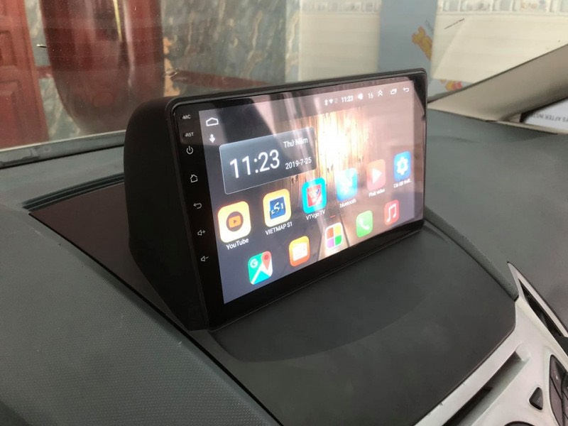 MẶT DƯỠNG LẮP DVD ANDROID CHO XE CÁC DÒNG XE TẢI, XE CHẾ TRÊN MẶT TAPLO  9INCH - CÓ JACK NGUỒN ZIN