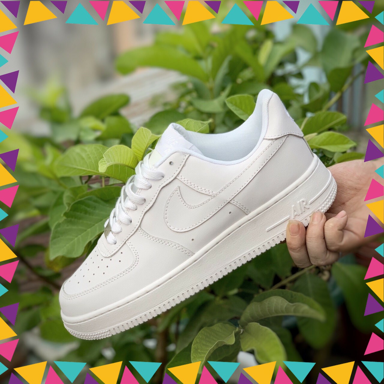 >> BÁO GIÁ GIÀY THỂ THAO NAM, GIÀY NAM AIR D11 | Shopee Lazada Sendo Tiki mới nhất 151 Giày Thể Thao Nam Nữ Air Force 1 Full Trắng Nam Da Mềm Hàng Chuẩn Full Hộp, Vớ Giày AF1 Trắng