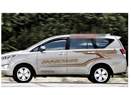 Tem dán sườn xe Innova mẫu mới nhất, kèm hình thật