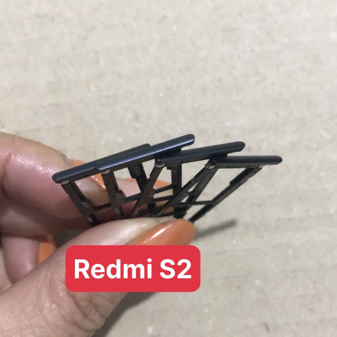 Khay sim xiaomi Redmi S2