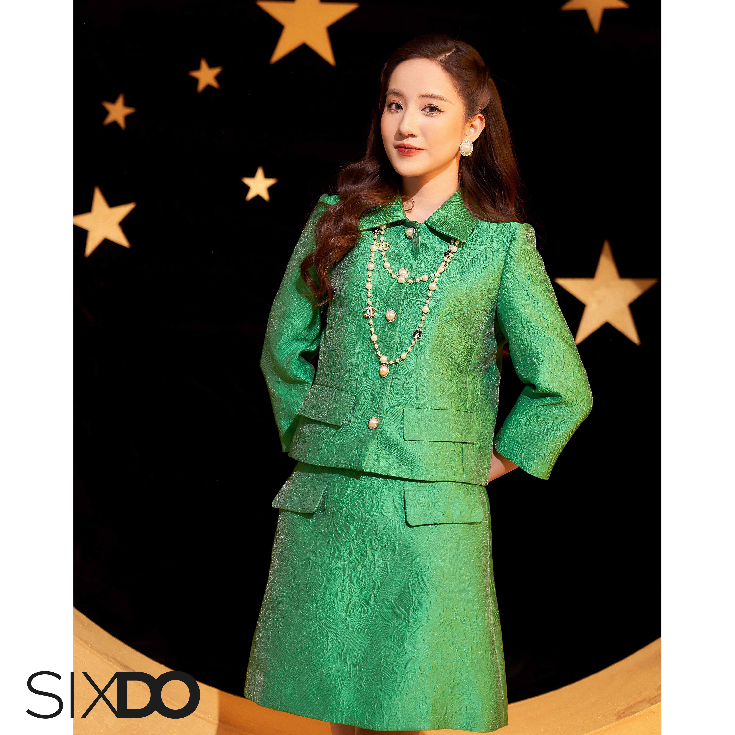 Chân váy gấm chữ A thời trang SIXDO (Mini Brocade Skirt)