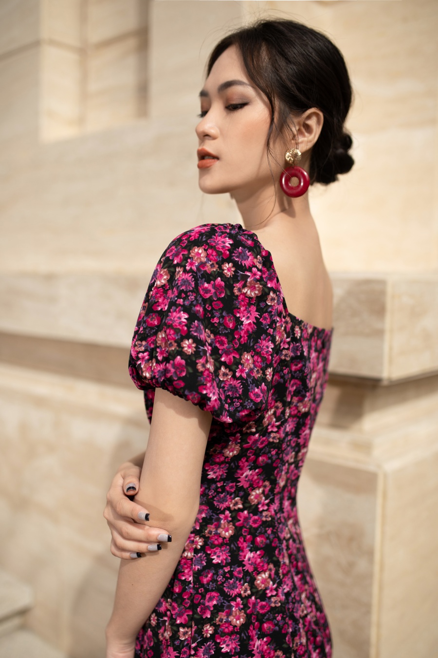 Đầm hoa tím