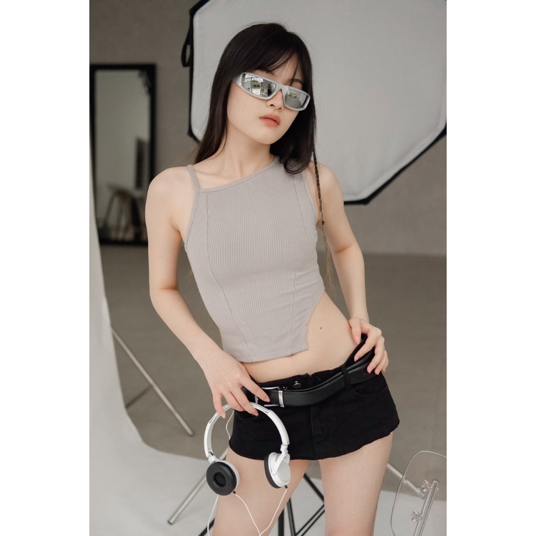 Bất Đối Xứng Croptop // 19 DEGREES