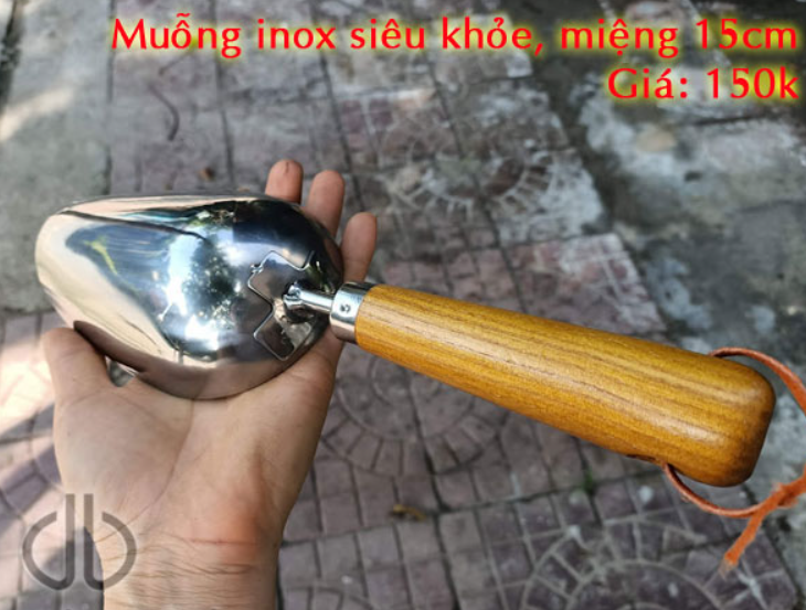 Xẻng xúc đất làm vườn lưỡi bằng inox cán gỗ