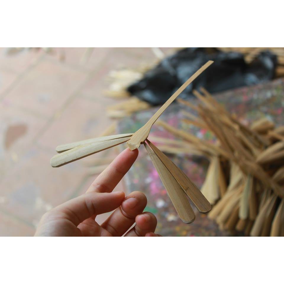 Chuồn chuồn làm bằng tre mộc