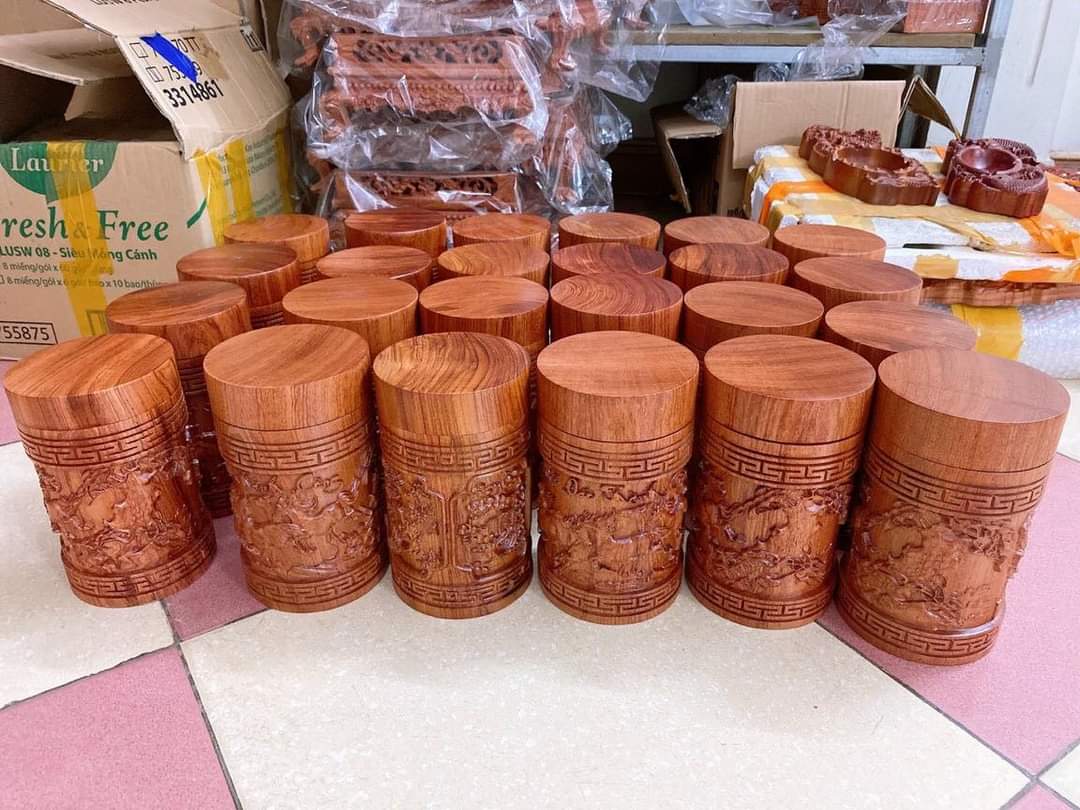 Hộp đựng chè gỗ hương nguyên khối cao cấp