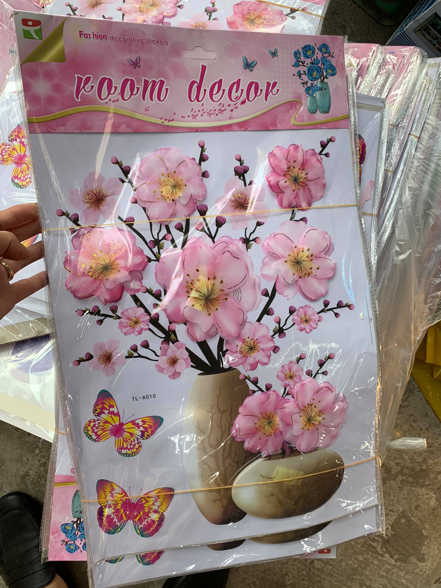 Tranh hoa nổi 3D dán tường siêu đẹp ( giao mẫu ngẫu nhiên)