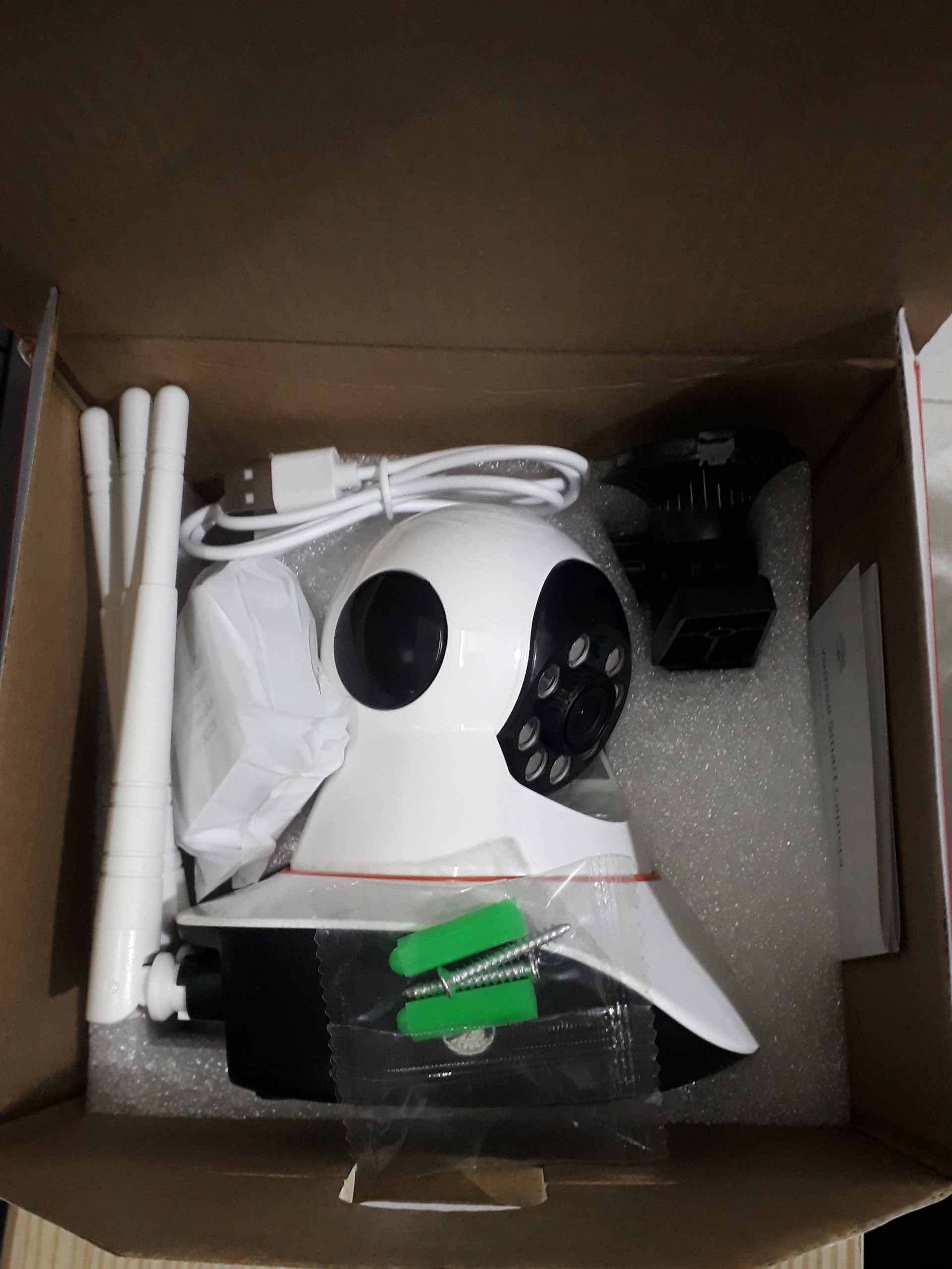 Camera Yoosee 3 Râu 8Led - Full HD - Xem Đêm Có Màu