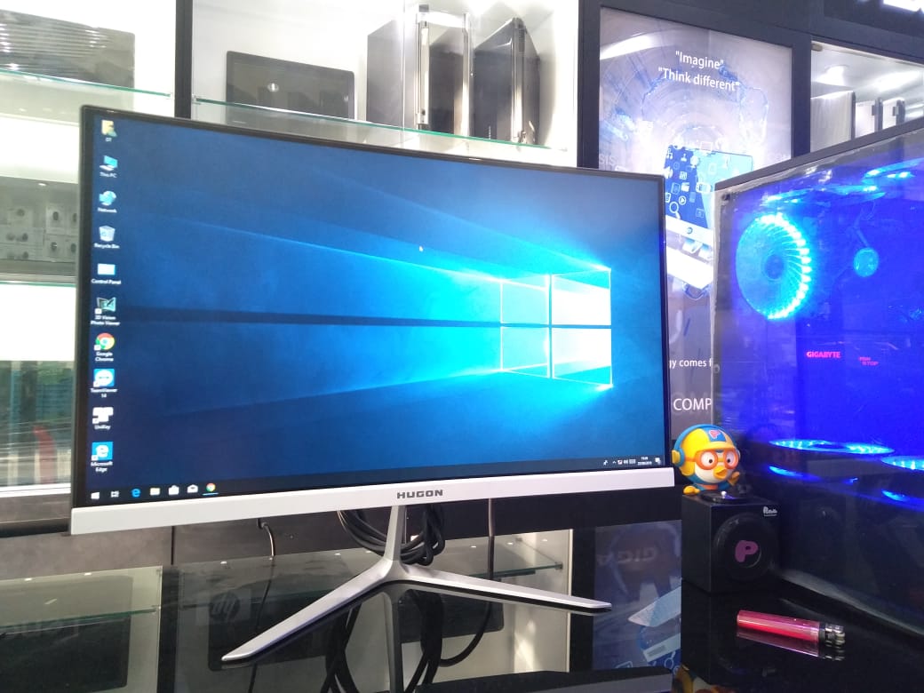 Giá Quá Tốt Để Có Màn Hình Máy Tính Cong Full Viền 24inch 75Hz Mới HUGON Q24 - CHUYÊN DÙNG GAMER Giá Quá Tốt Để Có Màn Hình Máy Tính Cong Full Viền 24inch 75Hz Mới HUGON Q24 - CHUYÊN DÙNG GAMER