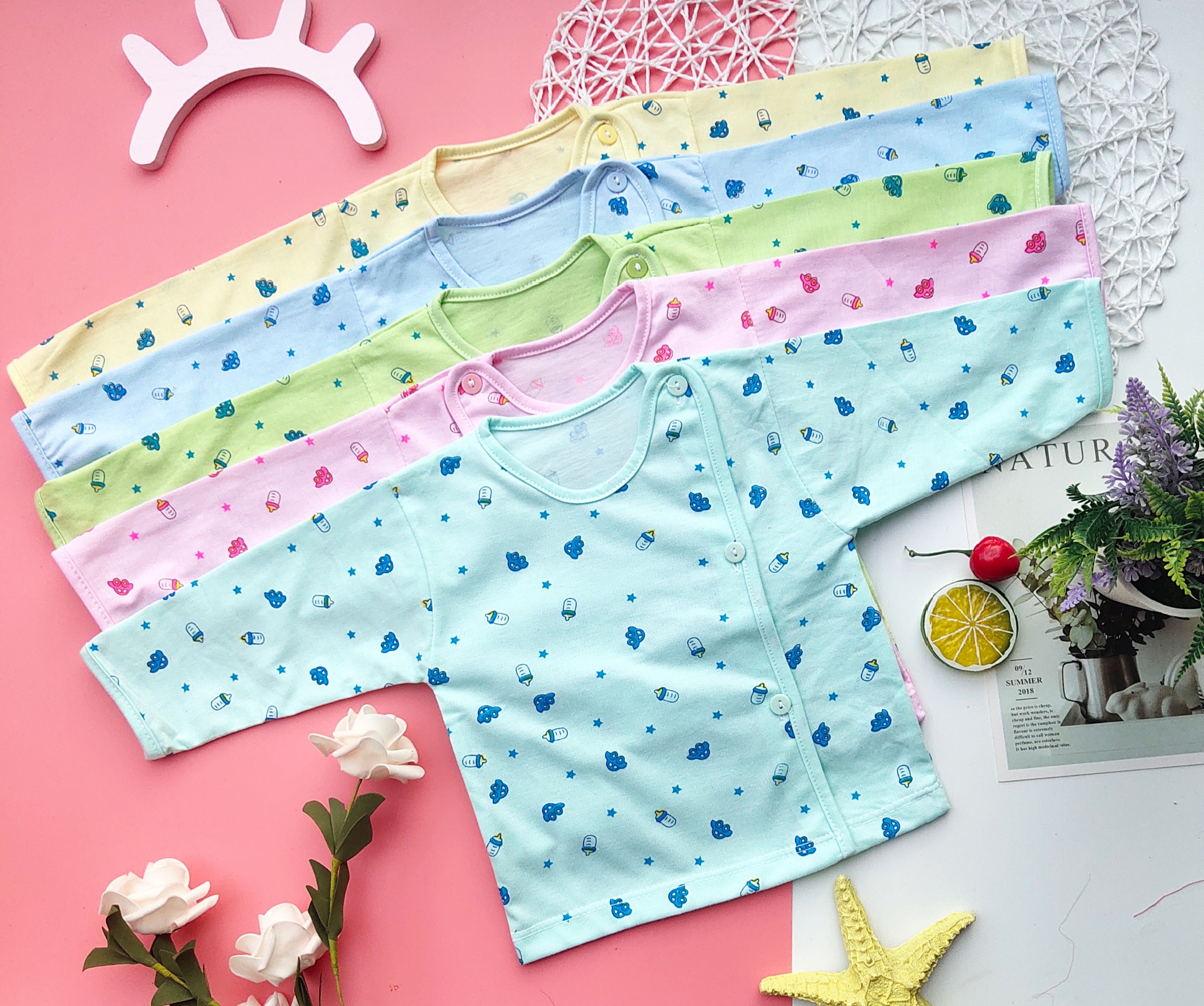 Áo dài tay sơ sinh cúc lệch , in hình bình sữa cho bé 3-8kg