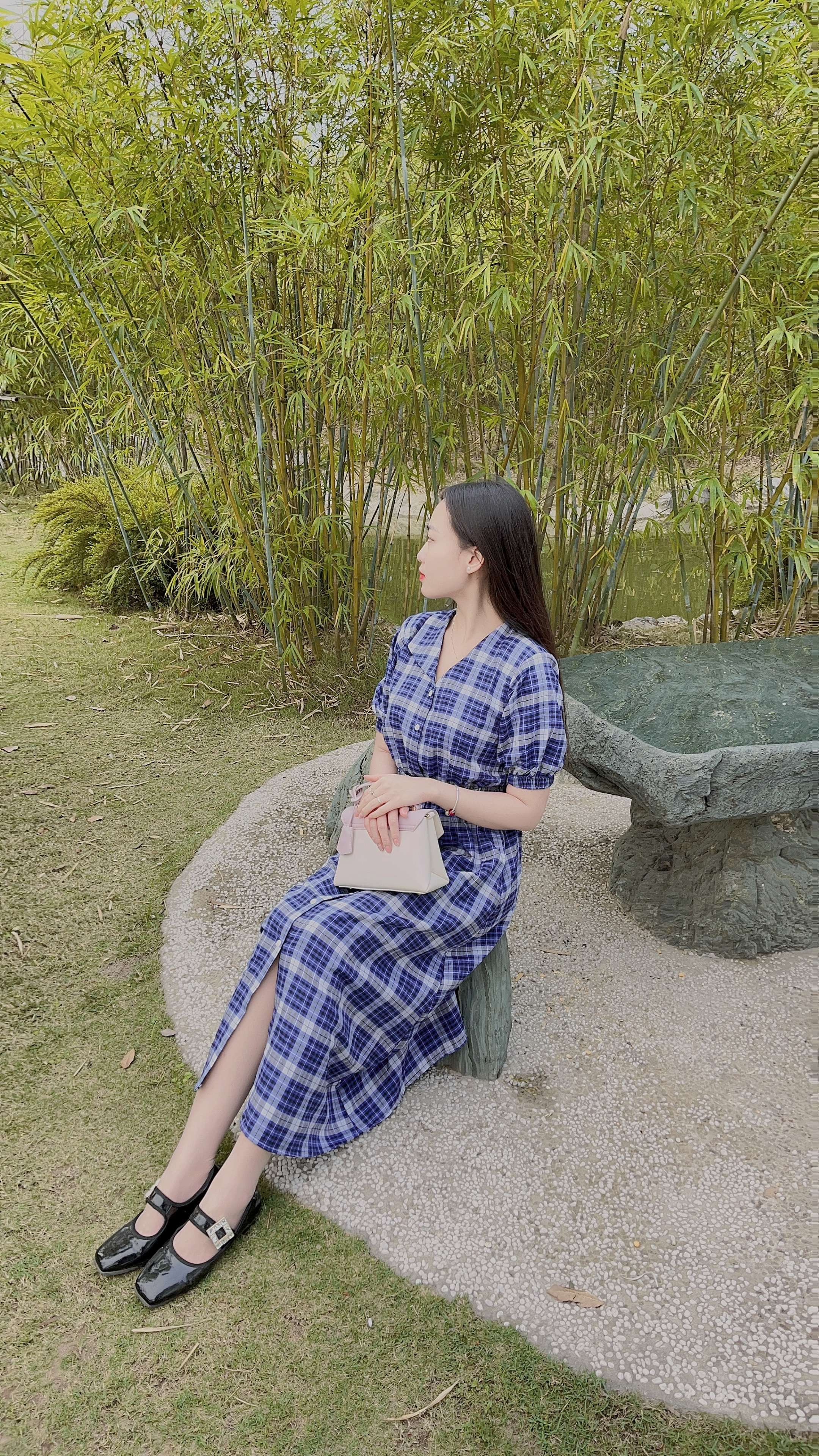Đầm Midi kẻ xanh, Jolie Rosé