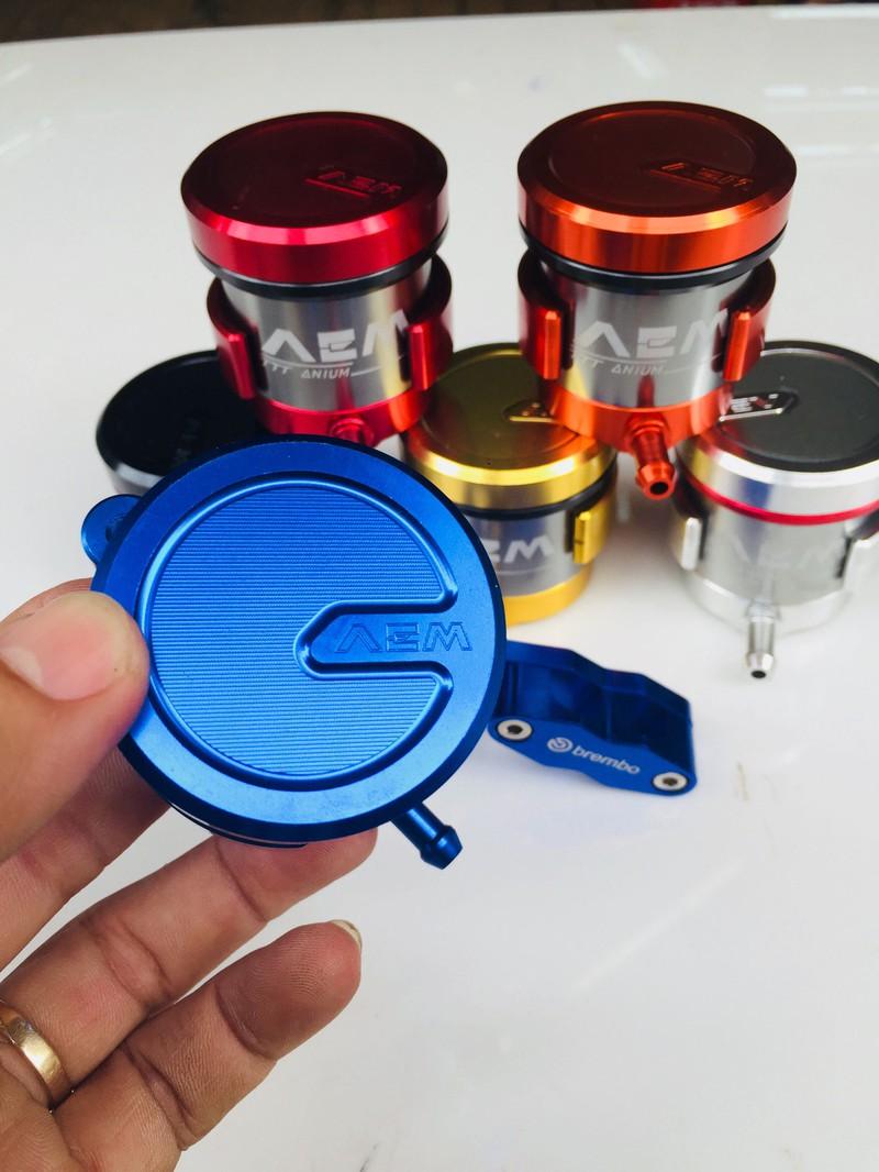 Bình dầu AEM lớn nhỏ có dây nhôm cnc màu sắt ngẫu nhiên cho xe máy