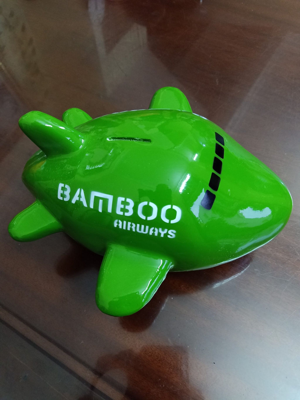 Heo dất máy bay hàng không
