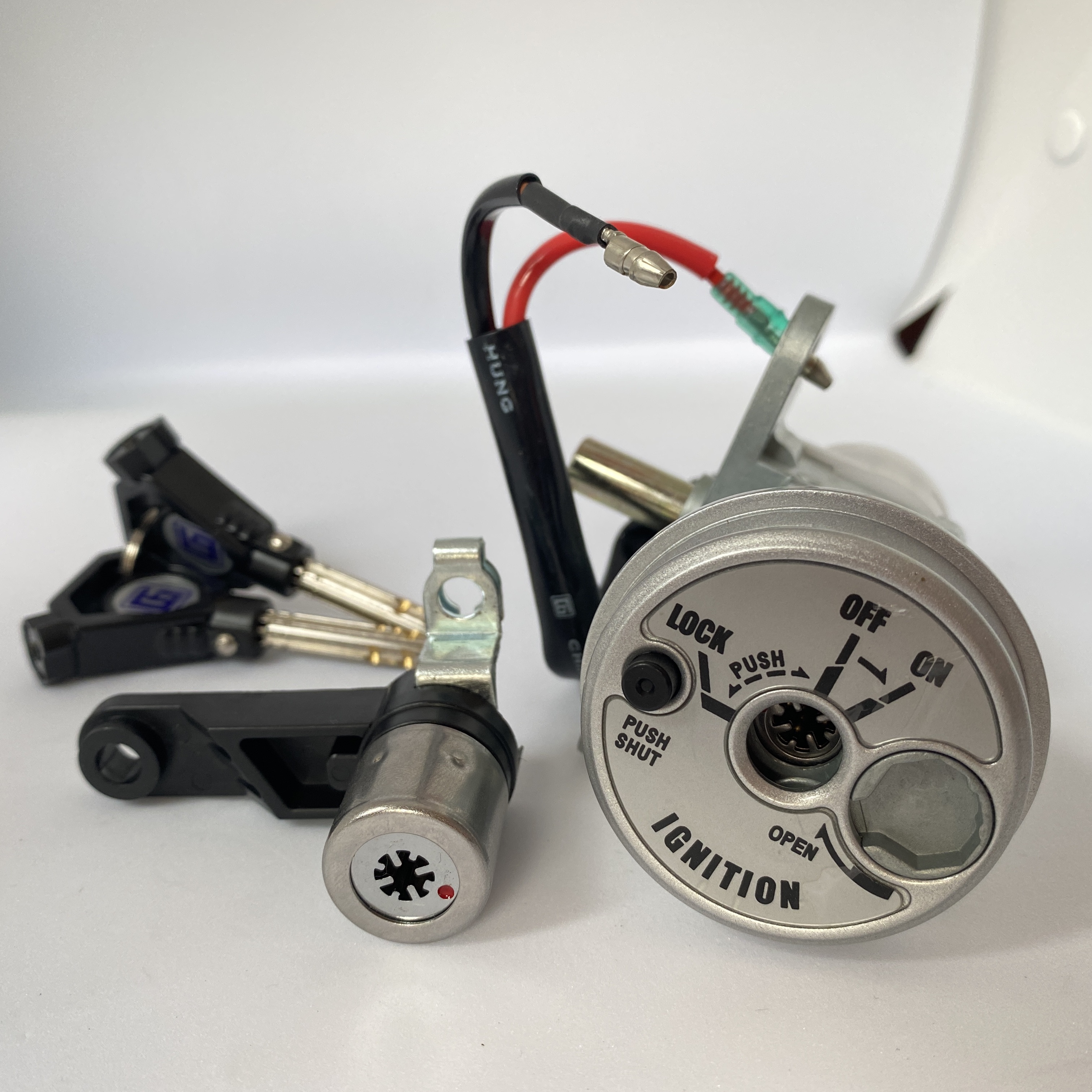 Ổ Khóa Từ 8 Cạnh Yamaha Exciter RC 135