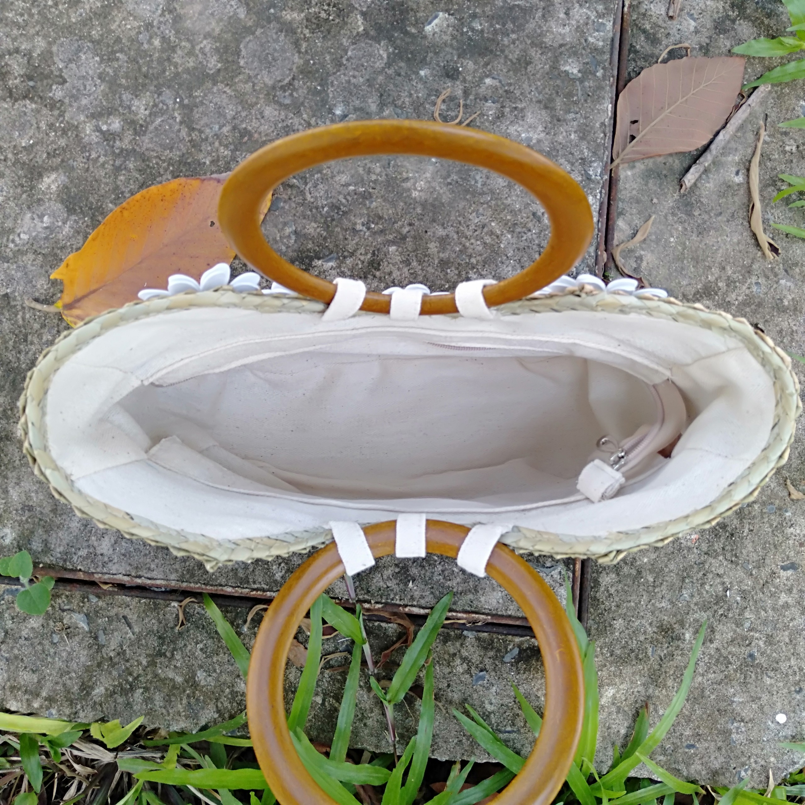 Túi cỏ bàng duyên dáng