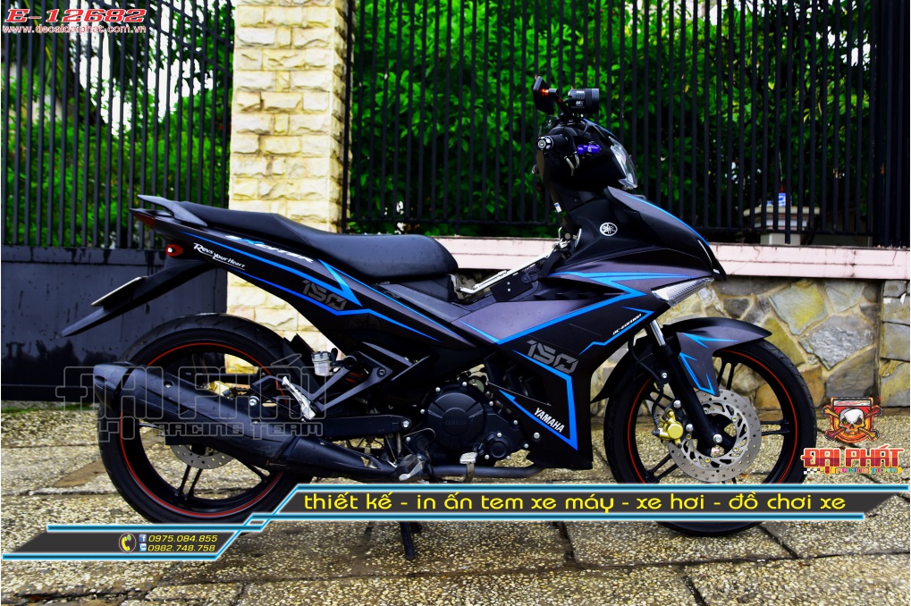 Tem trùm xe exciter 150 đen chỉ xanh - e-12682