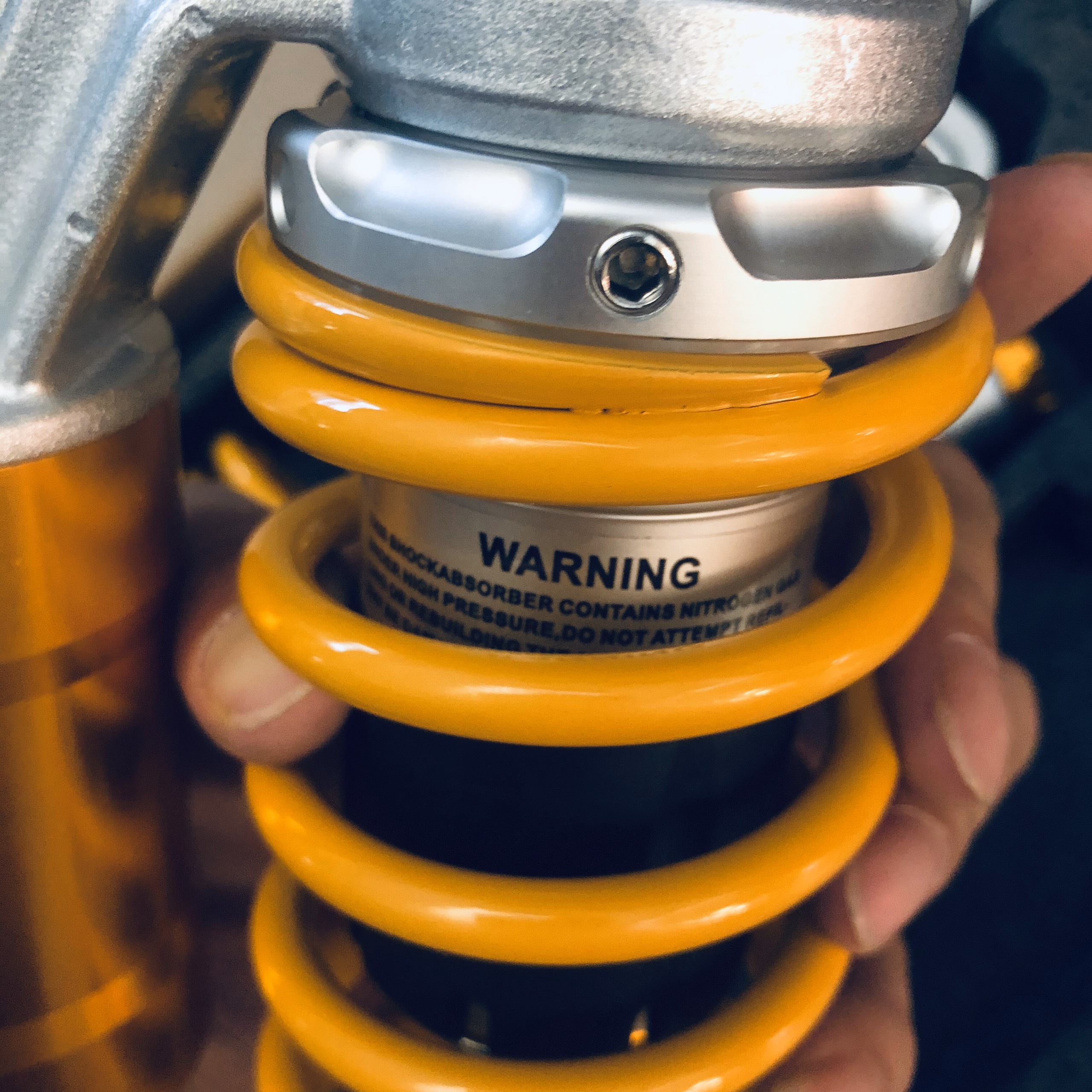 [HCM]Phuộc Ohlins Sirius có bình dầu
