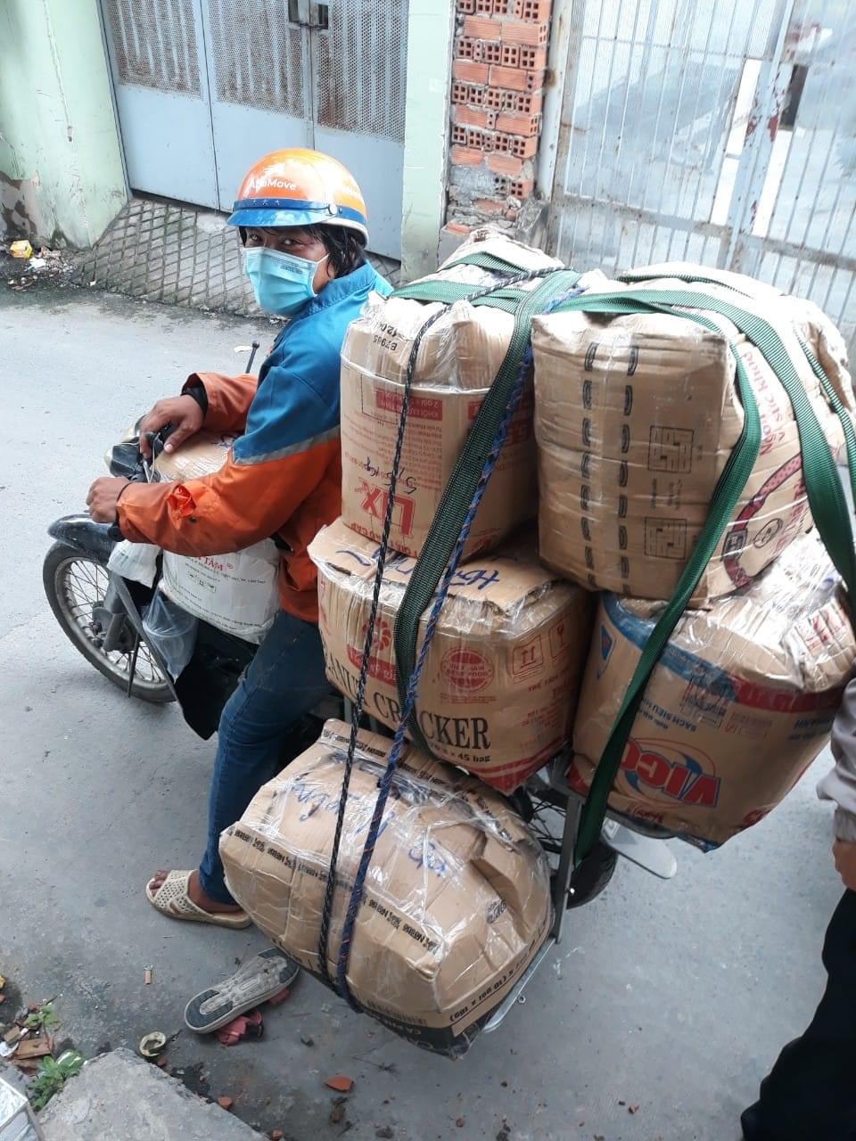 baga 2 cánh có  mở cốp xăng