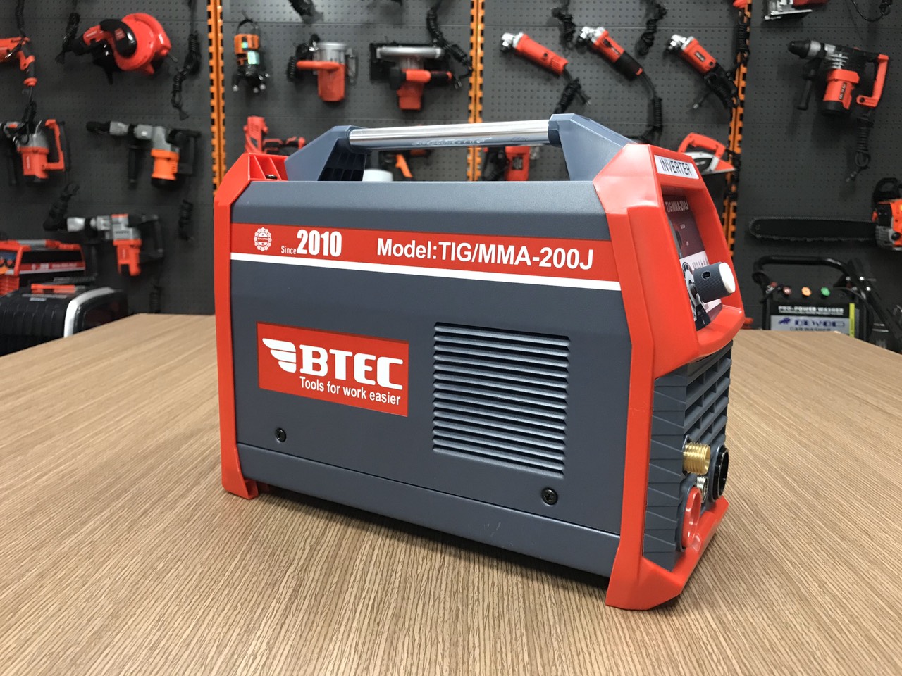 Máy hàn inverter BTEC MMA-200J1