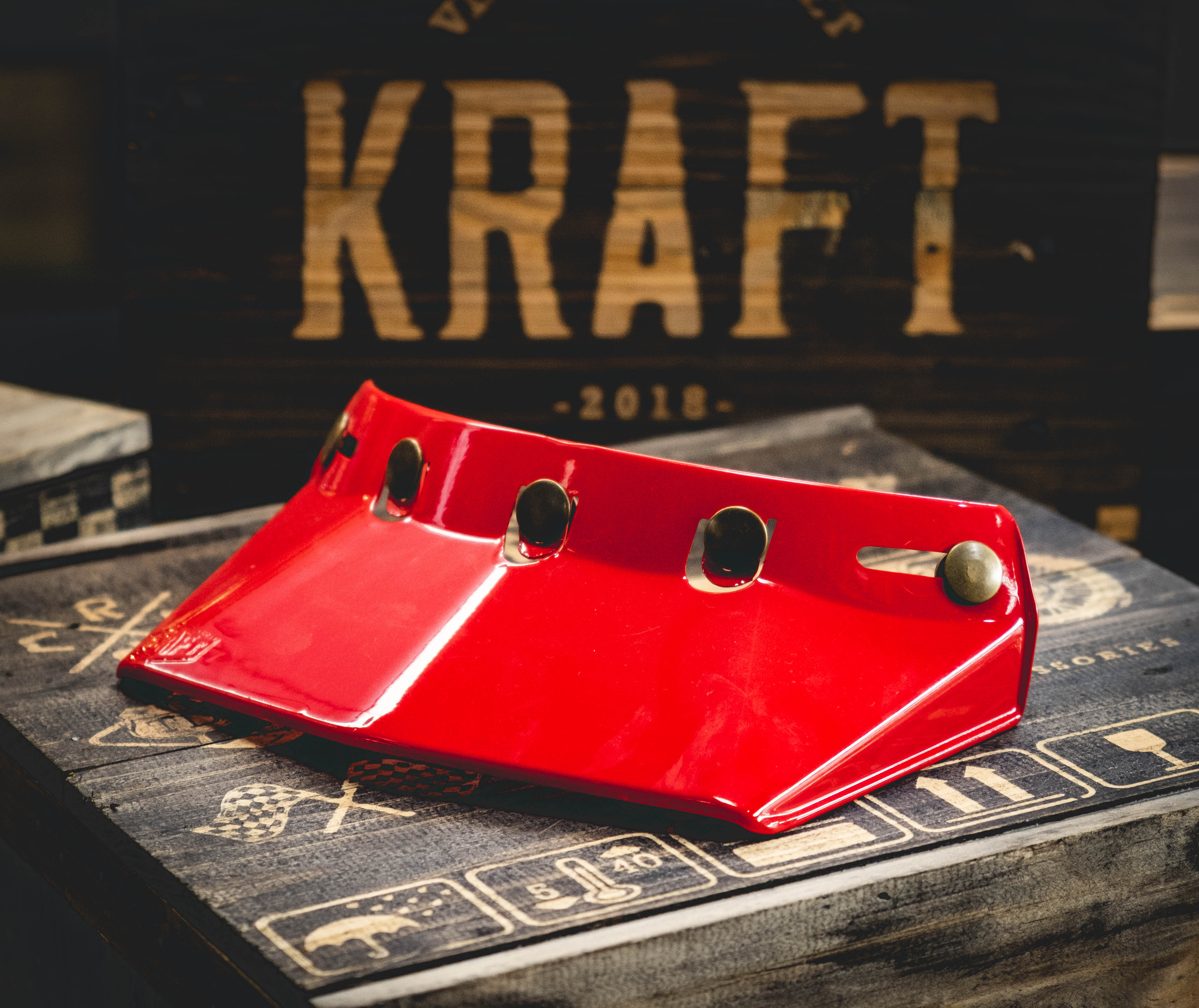 Mái che nón bảo hiểm Kraft Visor
