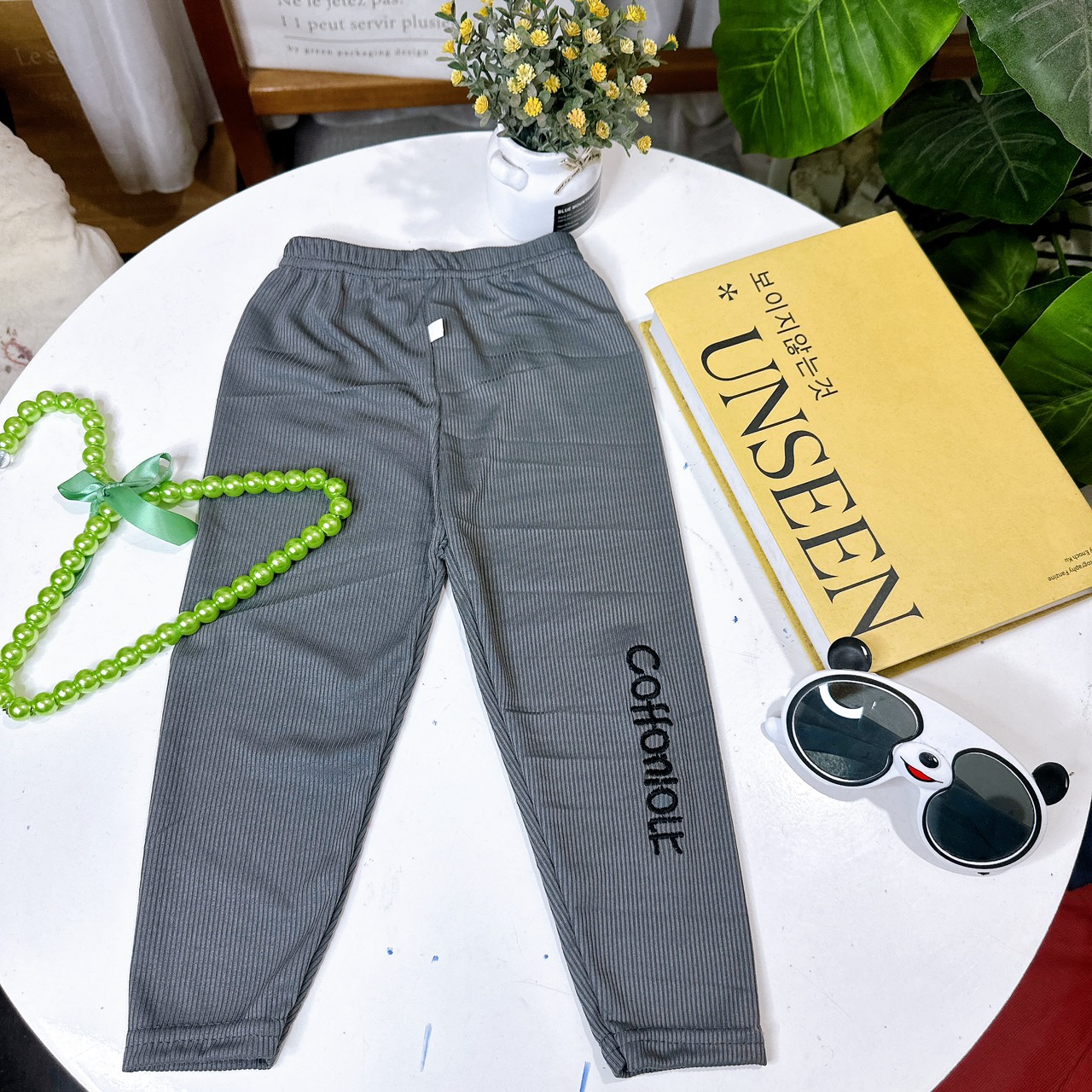 Quần legging thêu chữ COFFON cho bé gái