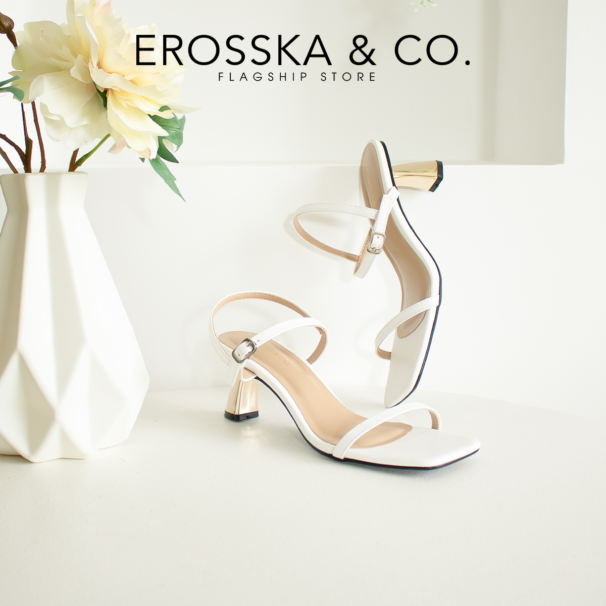 Erosska - Giày sandal cao gót nhọn kiểu dáng Hàn Quốc cao 5cm màu đen _ EB046