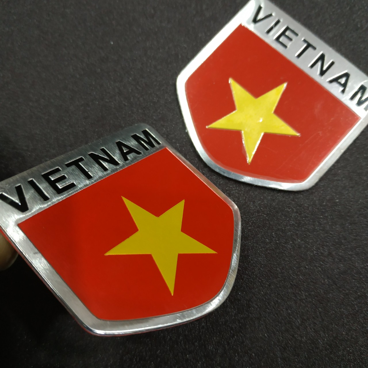Tem nhôm dán xe Việt Nam siêu chất