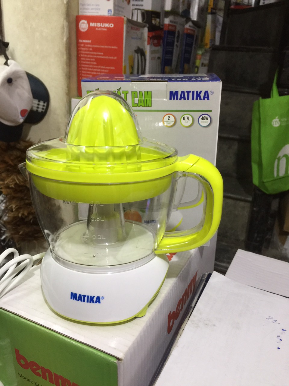 Máy vắt cam Matika MTK-3307