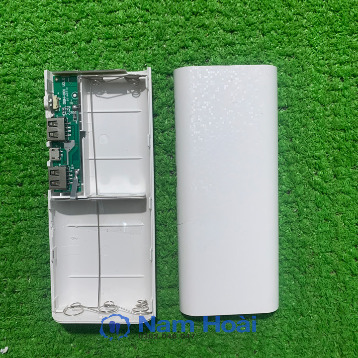 [HCM]Box sạc dự phòng 5 cell 3 đèn led siêu sáng (Không gồm pin)