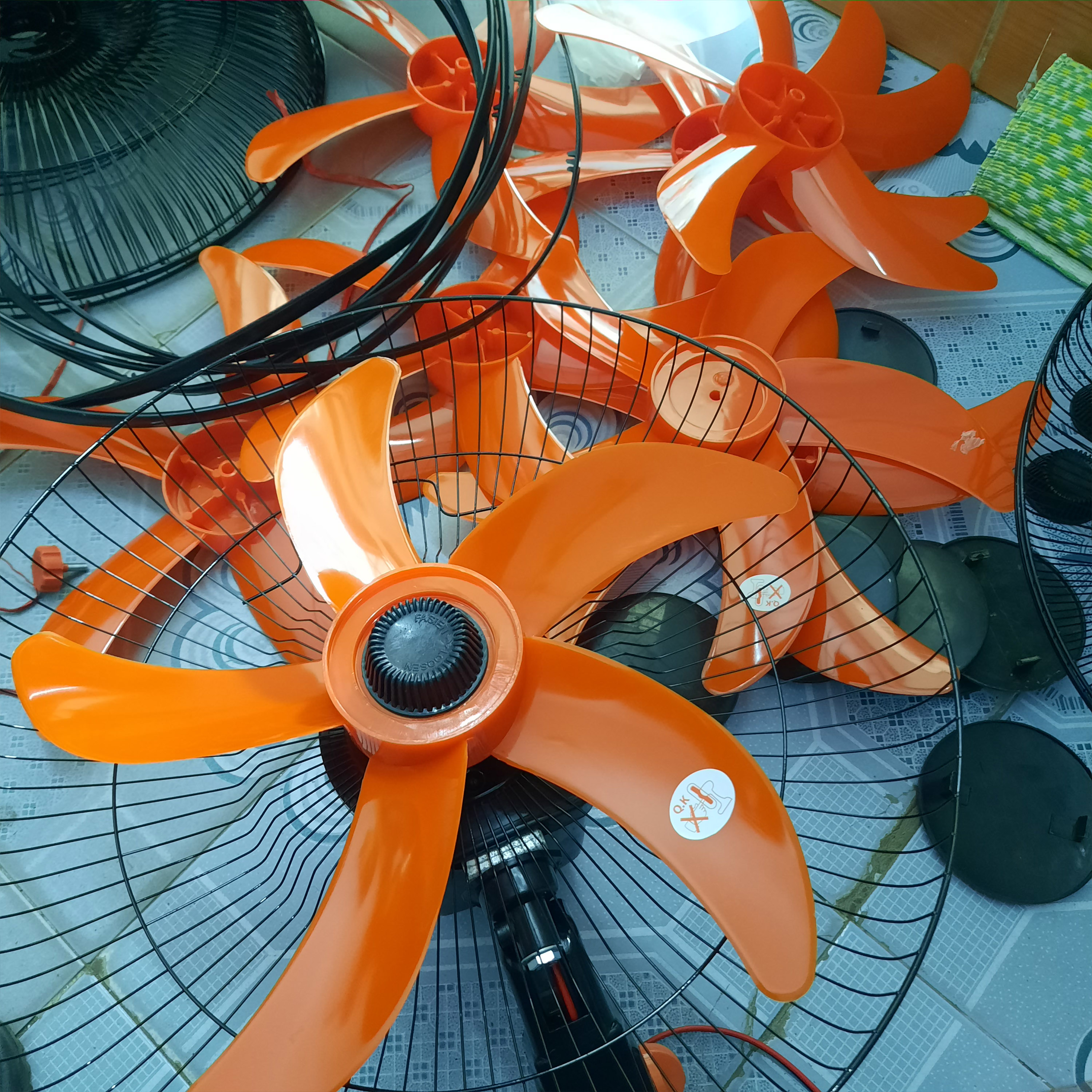 quạt cây chạy bình acquy 12v bảo hành 12 tháng
