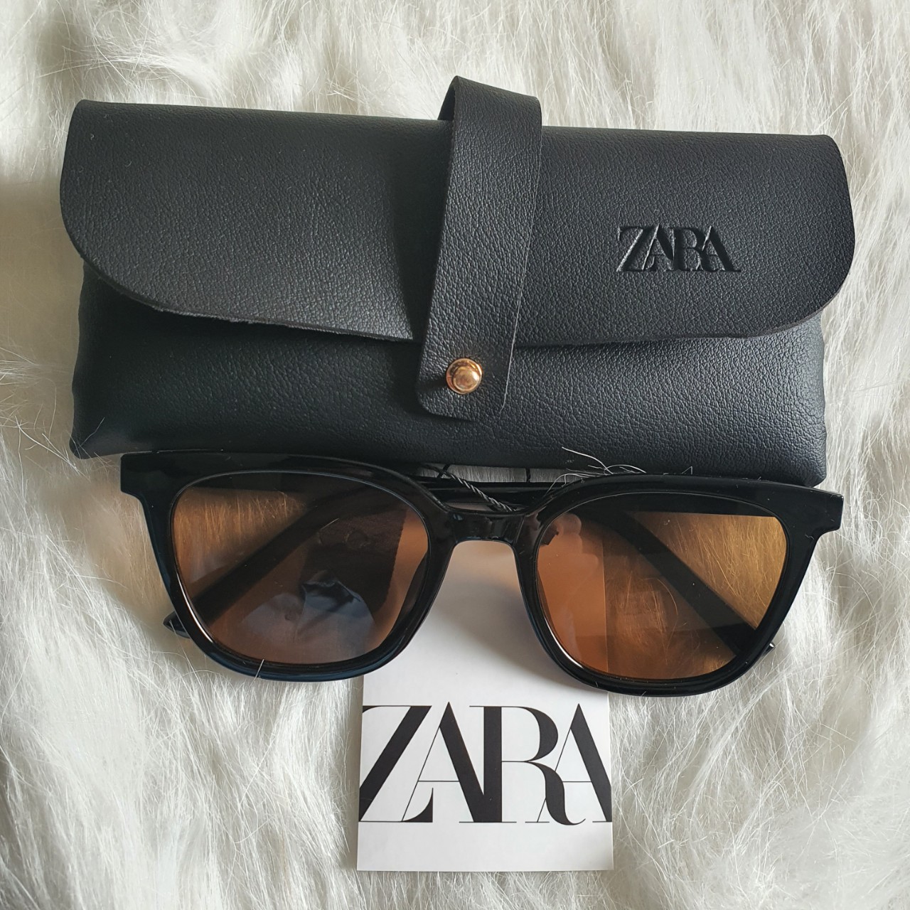 KÍNH ZARA CAO CẤP FULL BOX BAO DA + KHĂN LAU