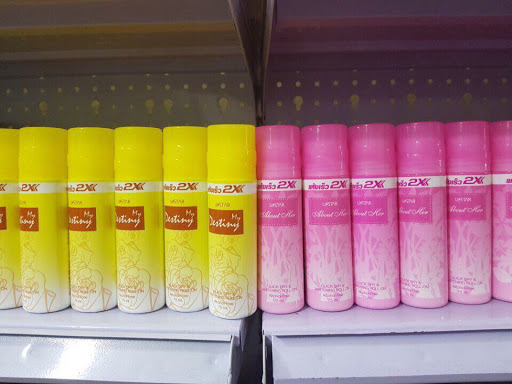 Lăn khử mùi trắng da 2x Ustar Thái Lan 75ml - Thái Lan