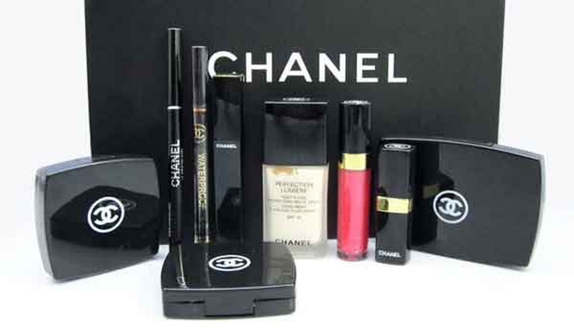 BỘ MỸ PHẨM CAO CẤP CHANEL 9 MÓN